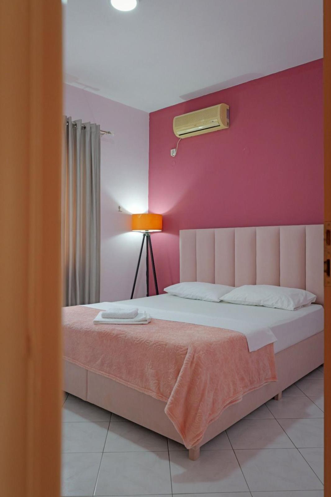Hotel Eden Sarande Exterior photo